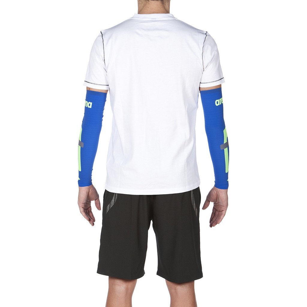 arena-unisex-carbon-compression-arm-sleeves-v6.jpg