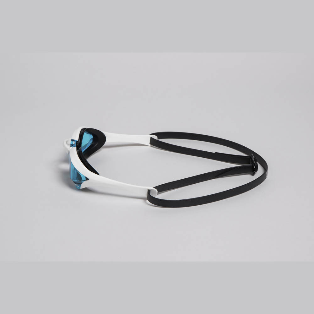 Arena Cobra Ultra Swipe