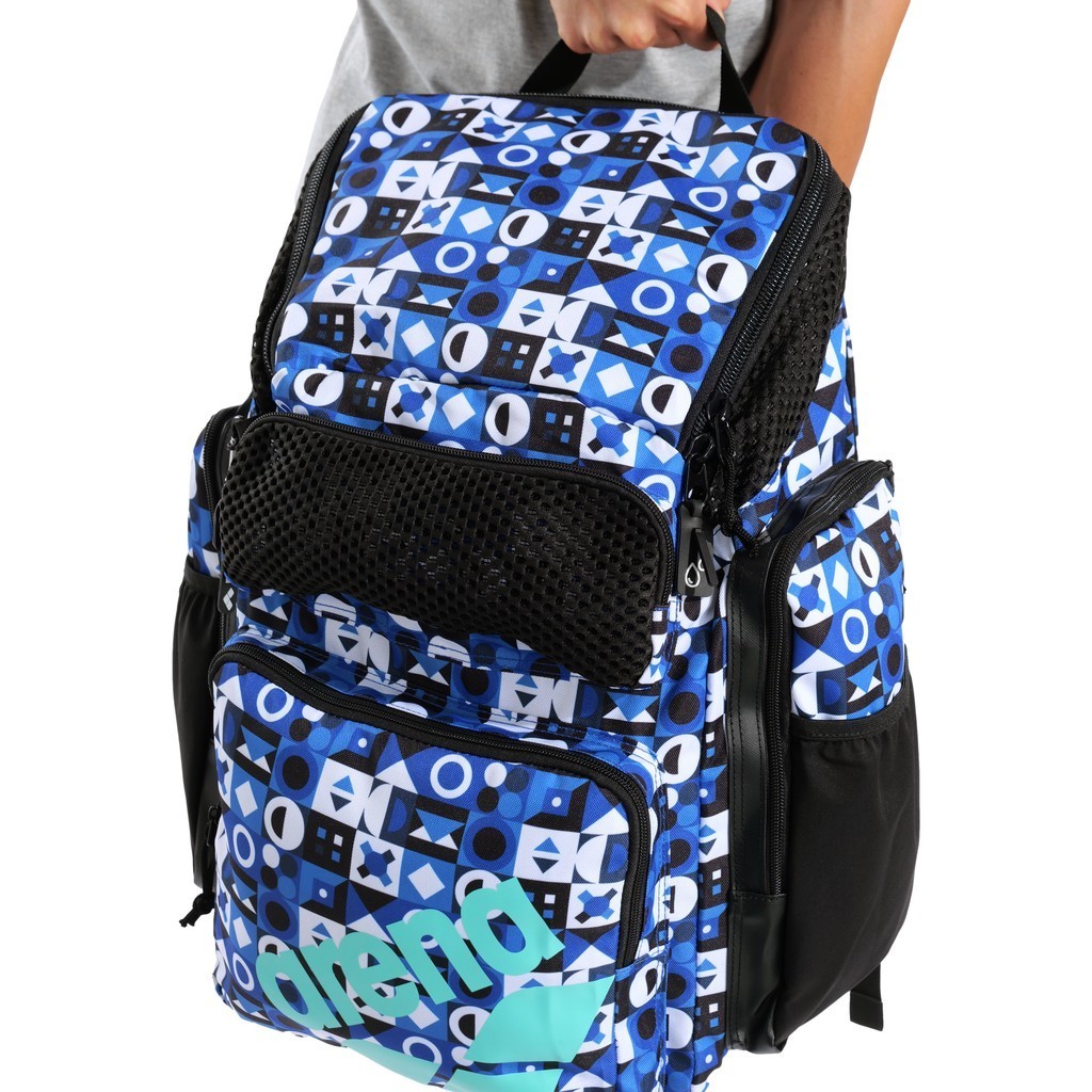 arena-one-go-backpack-45l-ao-allover-pieces-v2.jpg