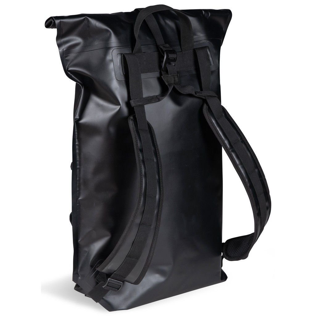 arena-dry-backpack-black-v5.jpg