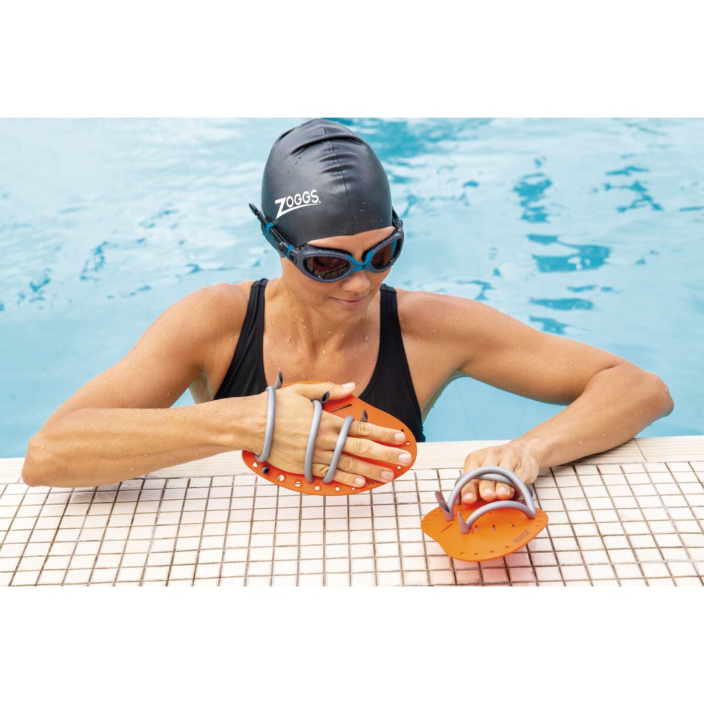 zoggs-matrix-hand-paddles-web1.jpg
