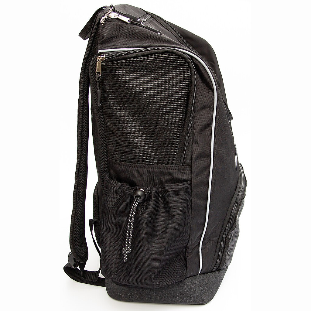 zoggs-planet-r-pet-backpack-33-black-black-web2.jpg