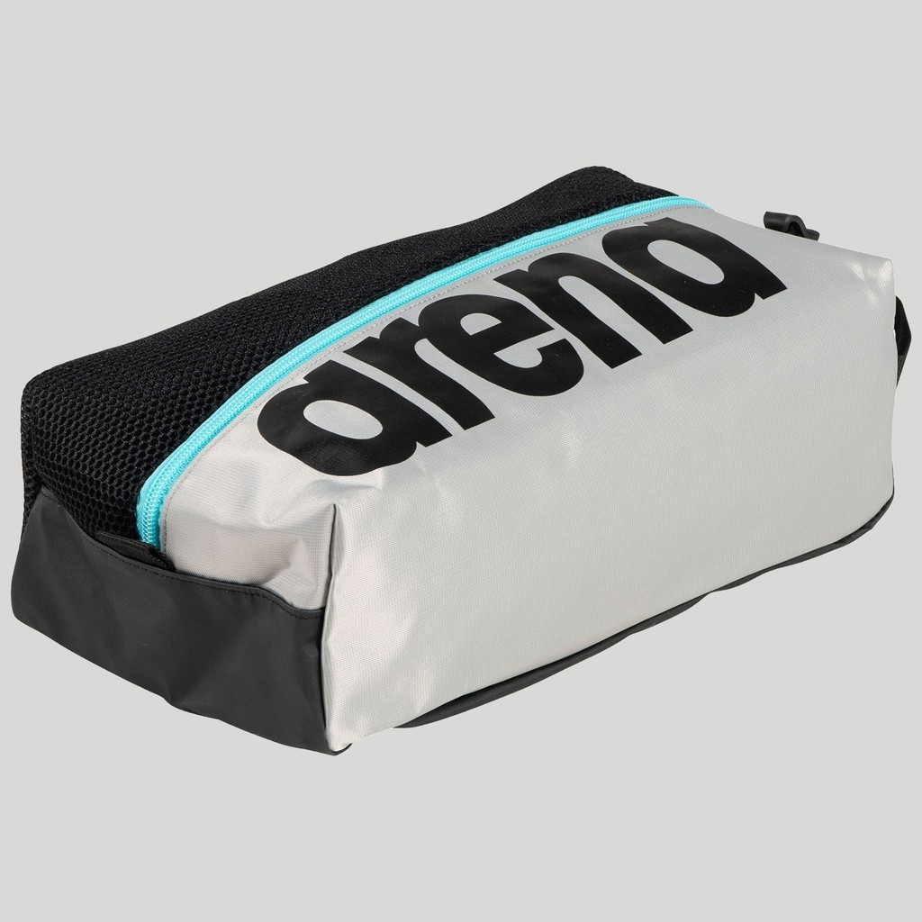 Arena Spiky III Pocket Bag